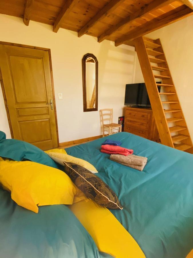 Maison Lgbt Des Monts Bleus Saint-Roman-de-Tousque ภายนอก รูปภาพ